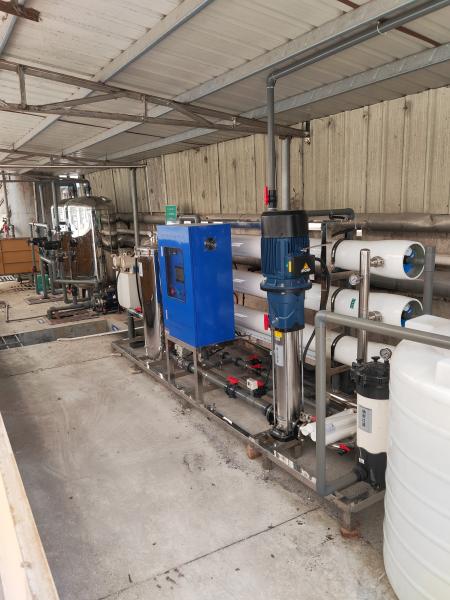 Sistema de purificación de agua desionizada industrial