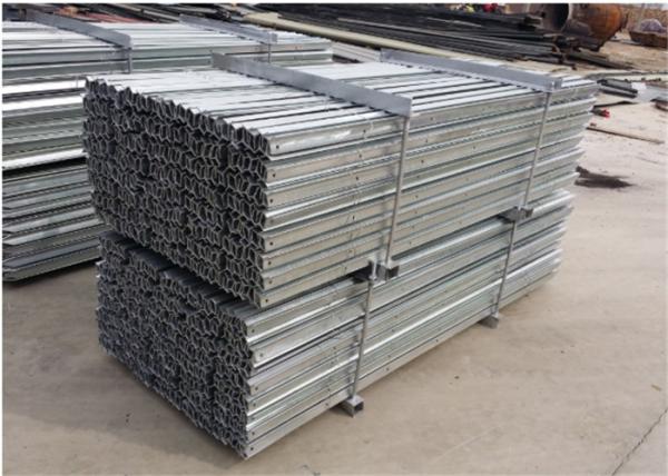 Estrela galvanizada quadro do metal do ferro para colocar estacas piquetes resistentes da estrela