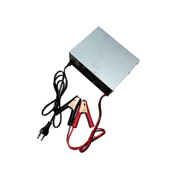 Домашнее использование портативного зарядного устройства Jump Starter с интеллектуальным цифровым дисплеем 12V 24V