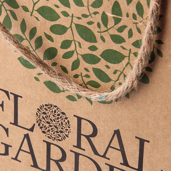 Durable Decorative Custom Retail Shopping Bags , Bulk Eco Friendly Paper Bags