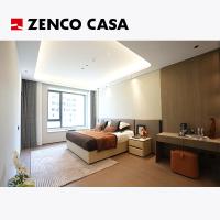 Set de mobiliário de quarto de estilo luxuoso de apartamento com cama King size confortável