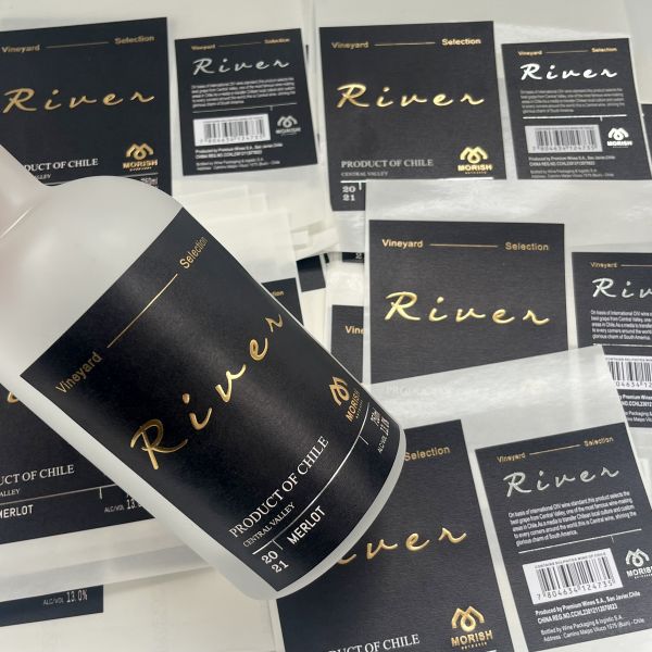 Custom Printed Black Gold Foil Embossed Liquor Logo Label Sticker Texture Paper Wine Whisky Labels Sticker 2024r