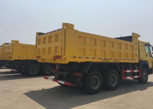Tipper Dump Sino Howo Trucks 6X4 10-25 CBM For Construction Material Transport