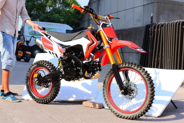 110cc,125cc ATV gas,4-stroke,single cylinder.air-cooled.Kill start,good quality