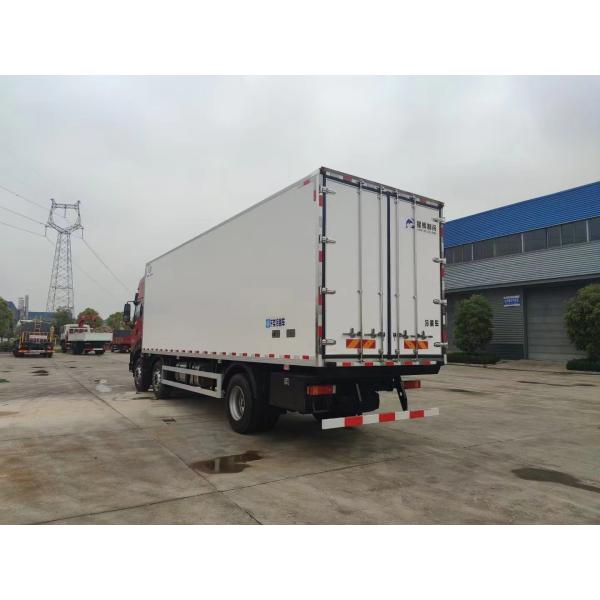 Dongfeng 10 Wheels Refrigerator Truck 6x4 Freezer Truck Refrigerated Container Truck