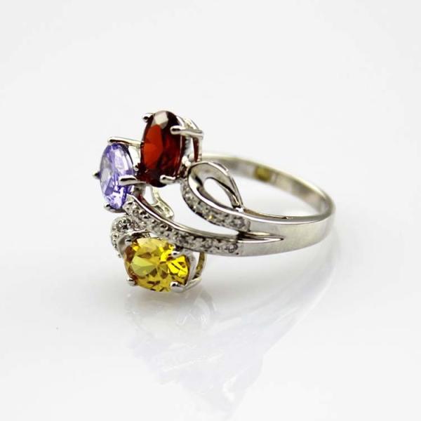 Fashion Jewelry 925 Silver Ring with Cubic Zircon Three Stones Ring(R0098)