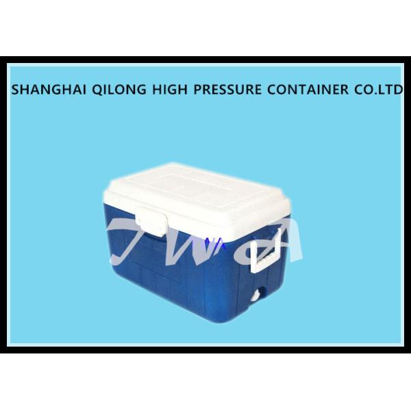 White Top And Blue Ice Cooler Box Durable , Strong Load Bearing Capacity Plastic Cooler Box
