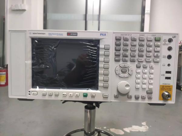 Keysight Agilent N9030A 26.5 GHz 160 MHz Bandwidth PXA Signal Analyzer RF Spectrum Analyzer