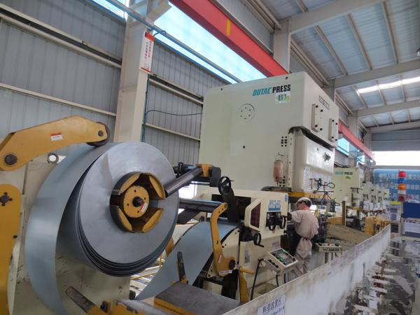 Material Rack NC Leveler Feeder Trolley Car Coil Handling System Decoiler Straightener Feeder