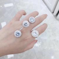 Bande d'éternité personnalisée CZ 925 Anneaux en argent sterling Zircon en forme de clous 16,6g
