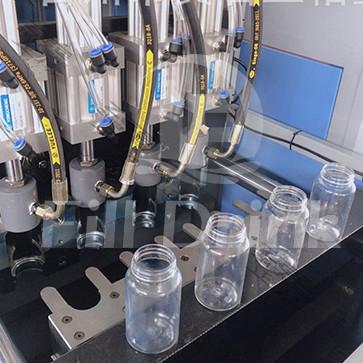 4 Cavity 1500BPH Semi Automatic PET Blow Molding Machine With PLC Screen