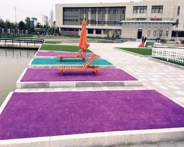 Anti UV Safe Park Colorful Artificial Grass / Rainbow Runway Laying Artificial Lawn
