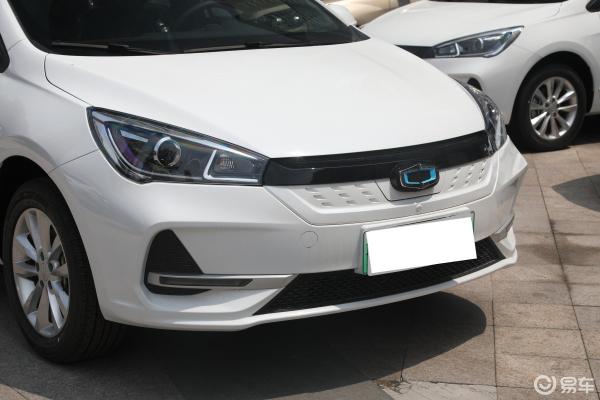 Hot Sales Model Five Door China Electric Cars 4 Seats Electric Vehicles From China