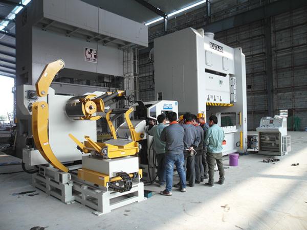 Durable CNC Feeder Roller Leveler Punch Sheet Feeding Corrector
