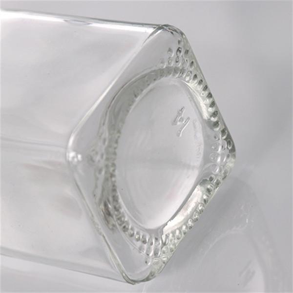 Square Glass 4 Oz Spice Shakers Salt Pepper Storage Seasoning Shaker With Lid