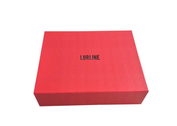 Red Magnetic Foldable Gift Boxes Hot Foil Black Logo For Clothes Packaging