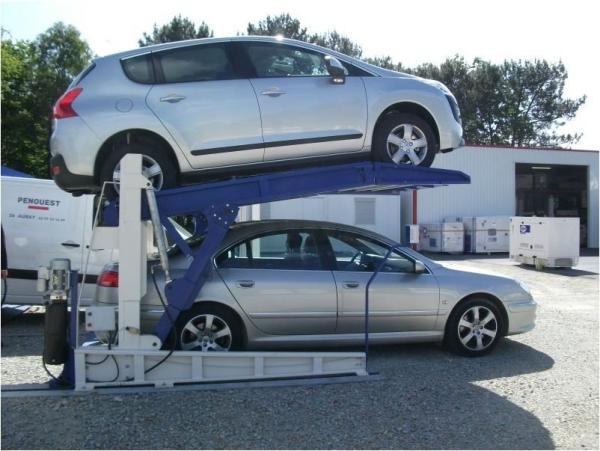 Simple Car Parking Lift 2.7ton Electric Hydraulic Tilting Car Parking Lift