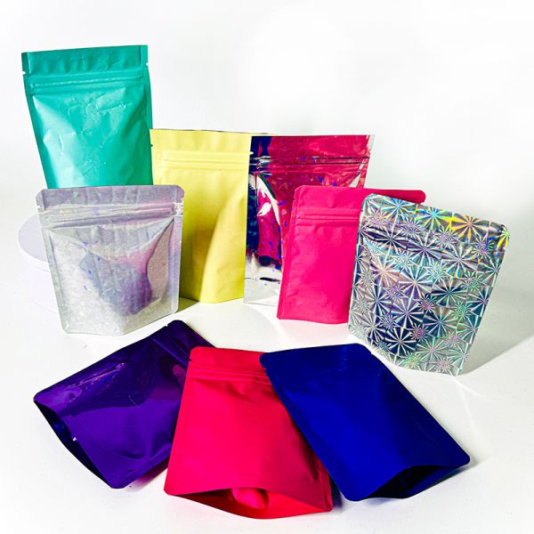 Food Snacks Packaging 4x5 Inch Plain Plastic Packaging Bags 3.5G Reusable Zipper Holographic Mylar with Gravnre Printing