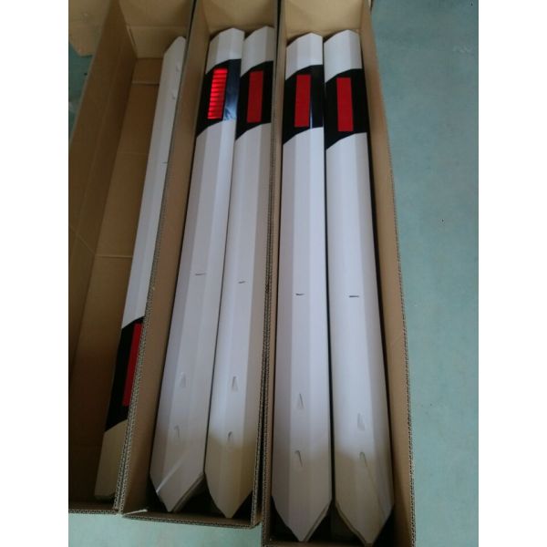 ROADSAFE Warning Roadway Safety Pvc Material Delineator Post Reflective