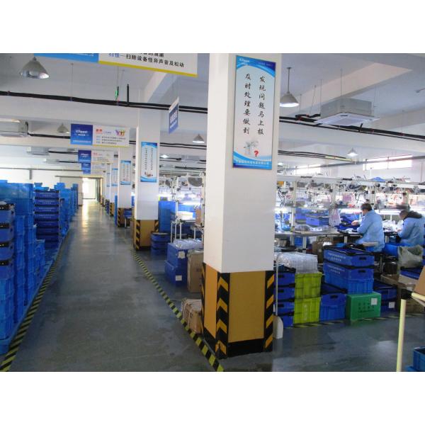 Juguetes para mascotas para juegos en interiores Juguetes de perro de color corduroy Forma de animal Plush Squeaky Chew Bite Resistente a los suministros