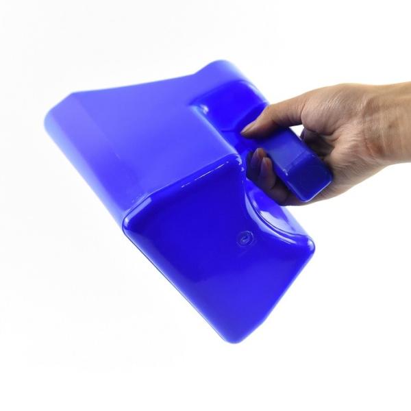 Blue Plastic Feed Scoop , Enclosed Feed Scoop 21.5*15*15cm Strong Plastic Handle