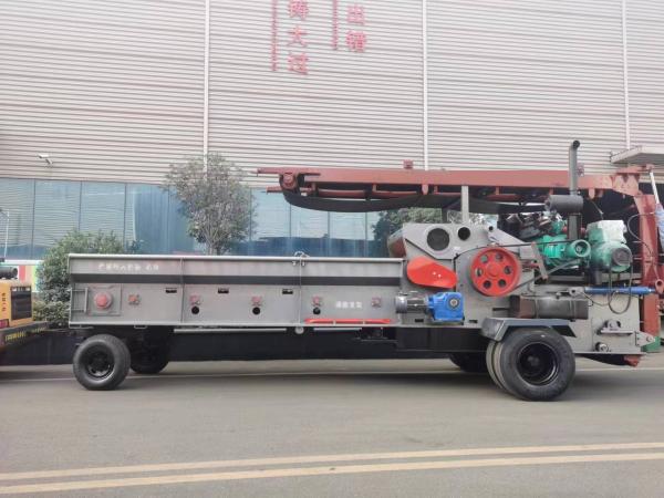 Carbon Steel Industrial Chipper Shredder Chipping Size 50mm Mobile Wood Chipper