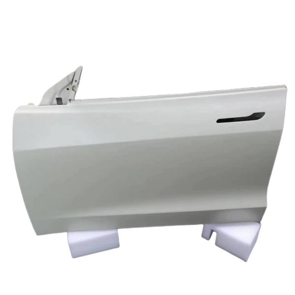 Parties automobiles pour véhicules à moteur