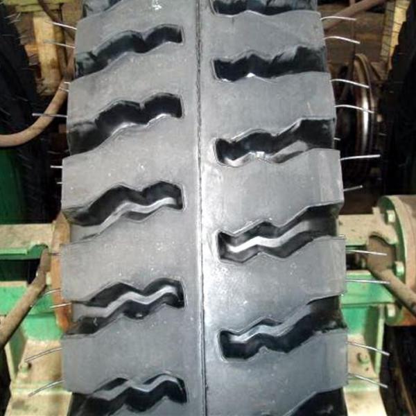 China manufacture cheap truck tire 10.00-20-16pr for sale