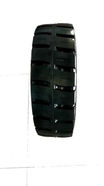 28x9-15 Industrial Forklift Tires 698x698x205mm Size CCC Certification