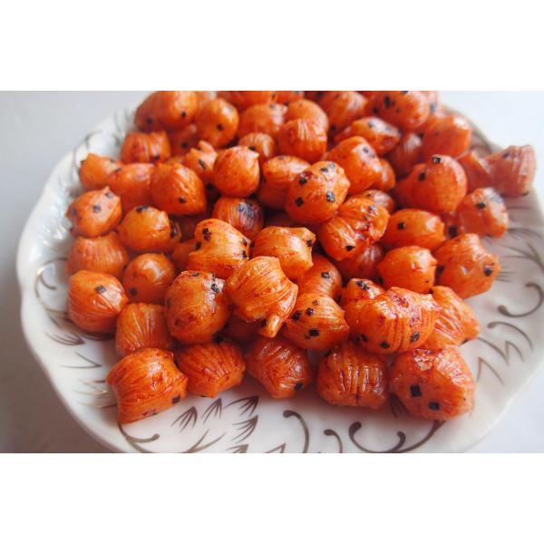 БАРБЕКЮ шутихи риса морской водоросли шутих риса китайской закуски изготовителя хорошей вкусной хрустящее