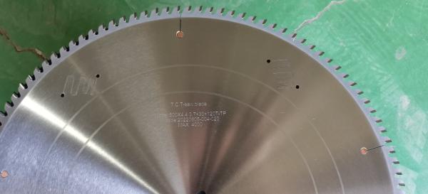 os acessórios Pcd da máquina da porta da janela de 500mm 550mm 600mm viram o corte do TCT da lâmina