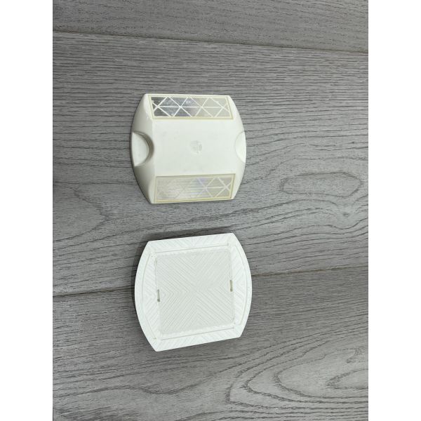 100x88x15mm ABS Raised Road Stud with Ground Mount with Pin Options Reflective MarkersEnhanced Road Safety