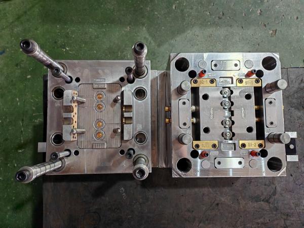 200000 Shots Medical Plastic Molding Parts Advanced Medical Plastic Injection Molding