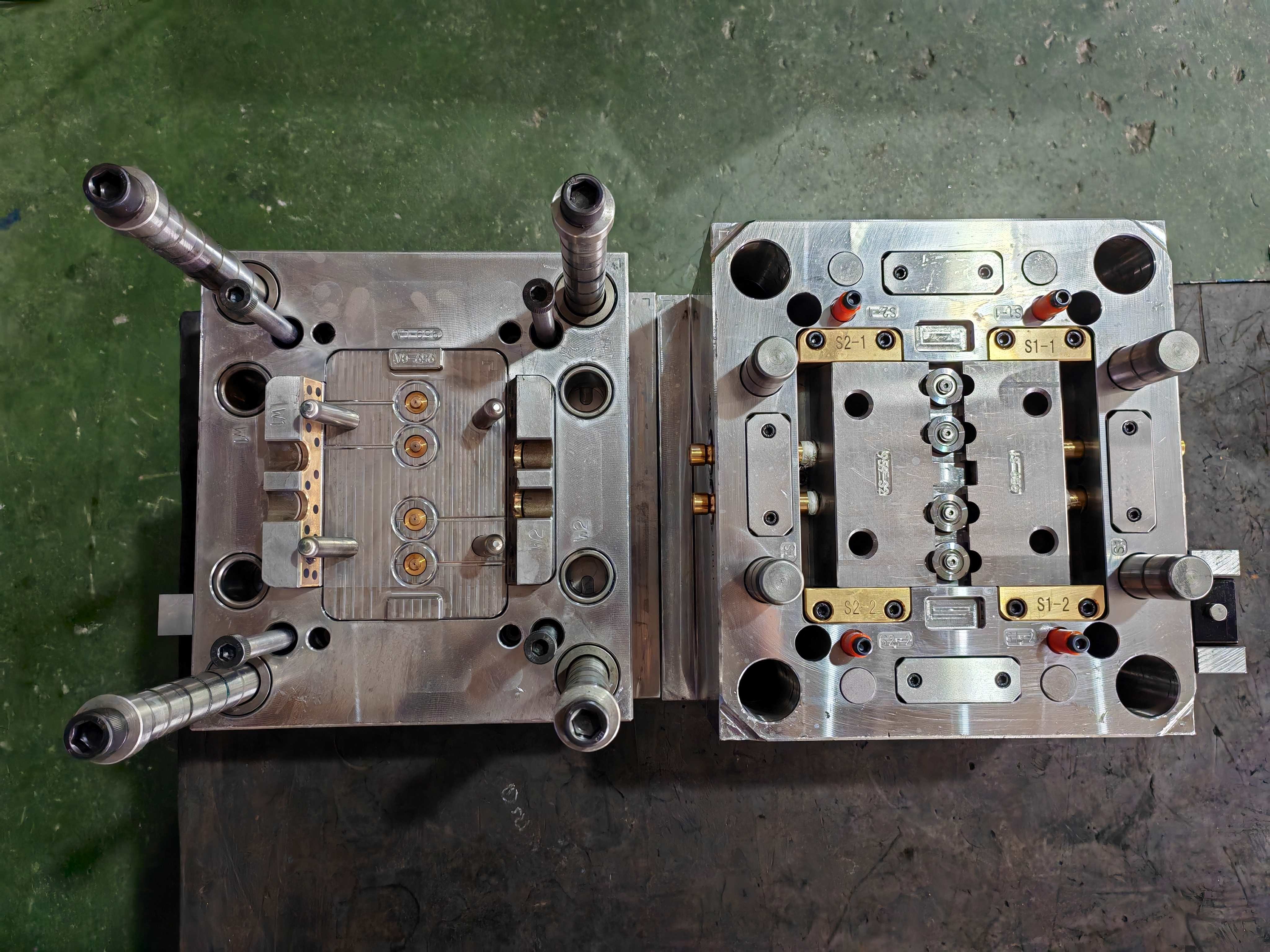 Hygienic Plastic Injection Molding High Durability For Medical Accessories