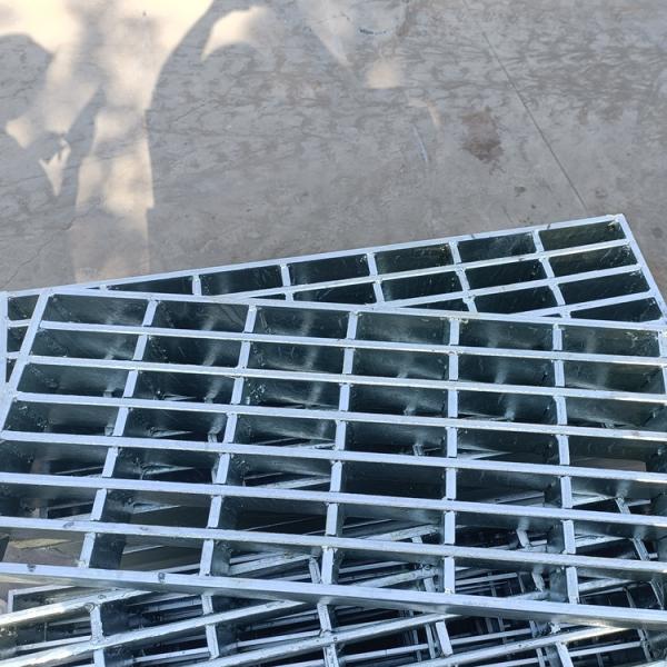Park Carbon Steel Strip Hot Dip Galvanized Grating Gutter Cover