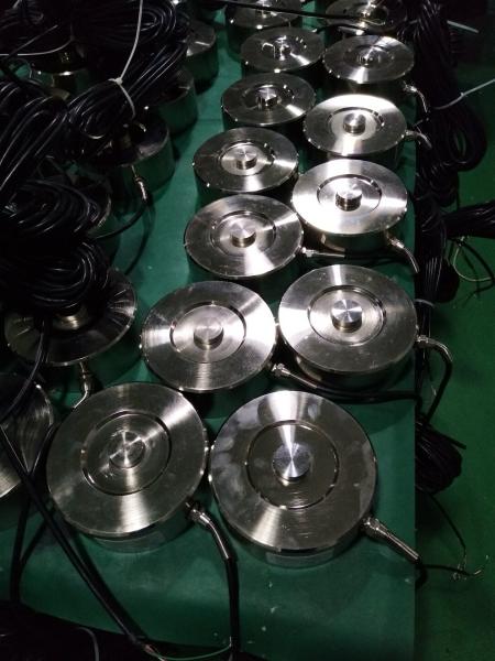 Mold box load cell