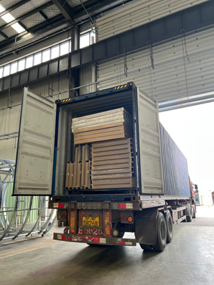 Luxurious Small Prefab Triangle House Waterproof Container Accommodation Hotel Featuring Sandwich Panel Movable Prefab House