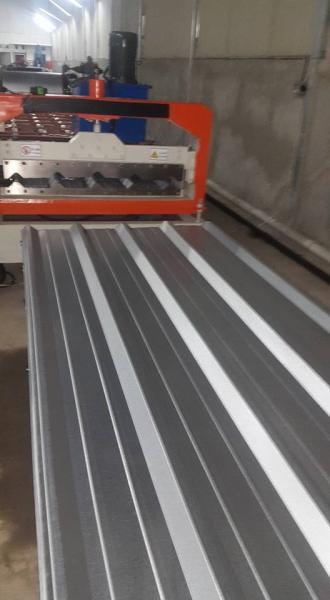 Petit pain de panneau de toit de station de 18 rouleaux formant la machine manuel Decoiler de 5 tonnes