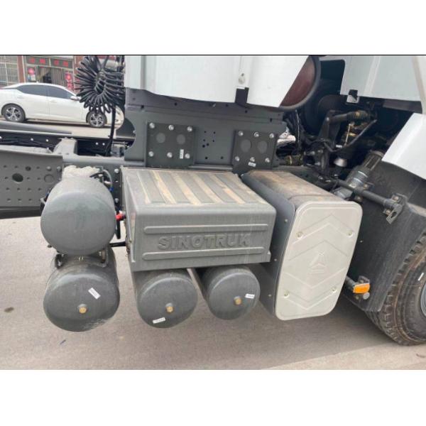 Тележка 6*4 трактора HOWO A7 использовала тележку Tipper двигателя дизеля подержанную HOWO 371hp 30tons