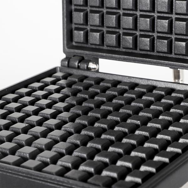 AM-206-2D 2400W QQ Liege Belgian Waffle Maker Machine for Fast and Easy Cleaning