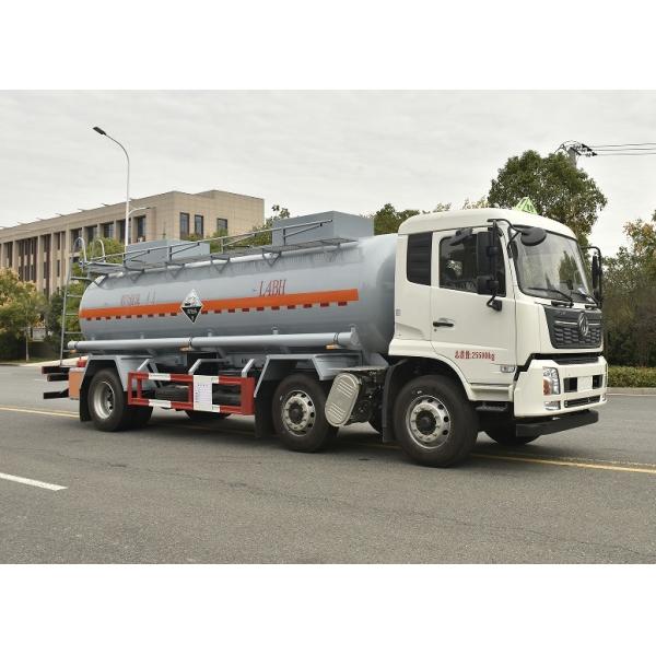 SINOTRUK HOWO 8X4 371HP 28CBM 4-6L Fuel Oil Tanker Truck High Capacity Transport Vehicle