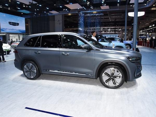 Looking for a Popular Used Car Check Out the 2022 Geely Xingyue L 1.5T Leishen Hi・F Hybrid Super Xun 5-Door 5-Seater SUV