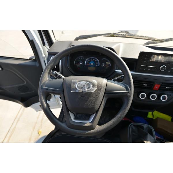 Малые грузовые грузовики SAIC Легкий грузовик Оградительная коробка 4 метра Одноосевой дизельный двигатель 95 л.с.