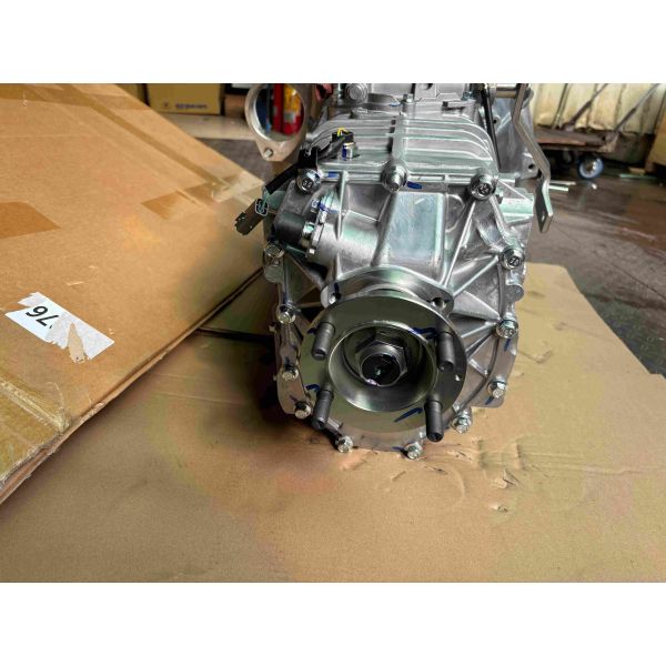 NPR MYY5T Transmission 8981057870 For Isuzu Engine 4HG1 4HF1 Top Shaft 14 Teeth Isuzu Aluminum Gearbox