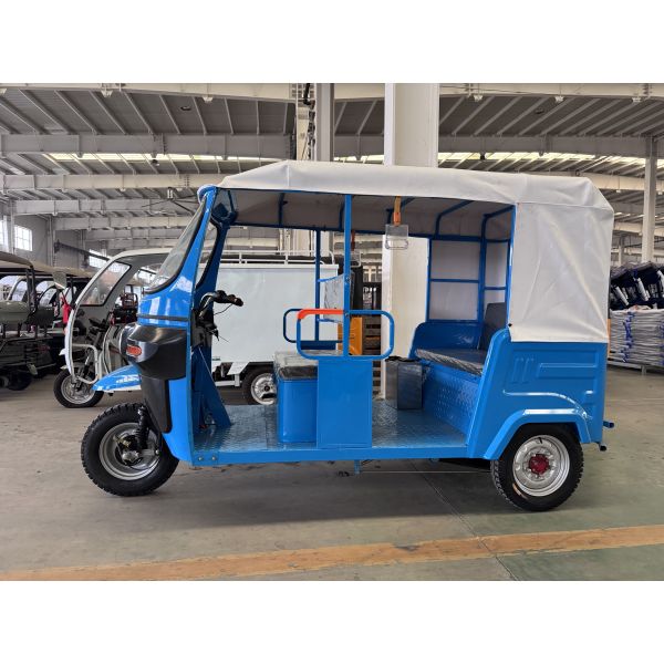 Large Space 4-Seat Electric Tuk Tuk with 150km Driving Range and 60V Lithium Battery
