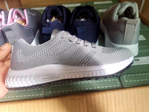 Ladies Flyknit Sport Shoes