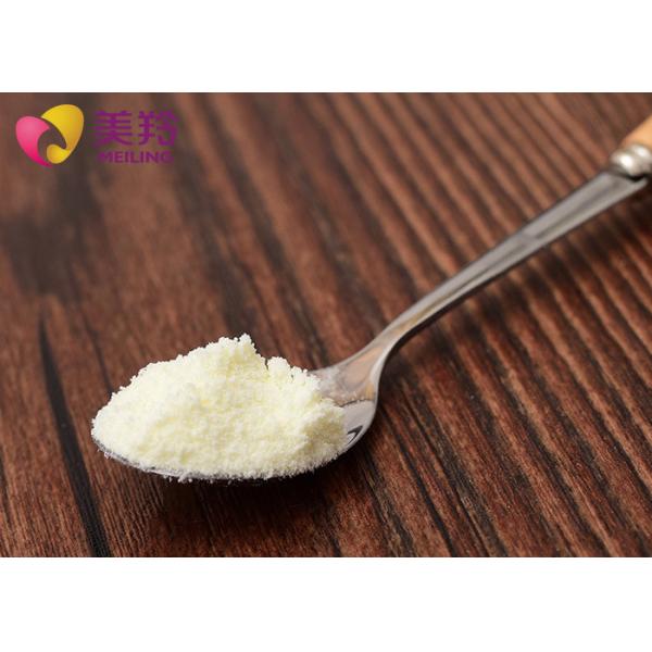 Le volume sec entier 25kg de lait en poudre de chèvre dans le sac a stérilisé