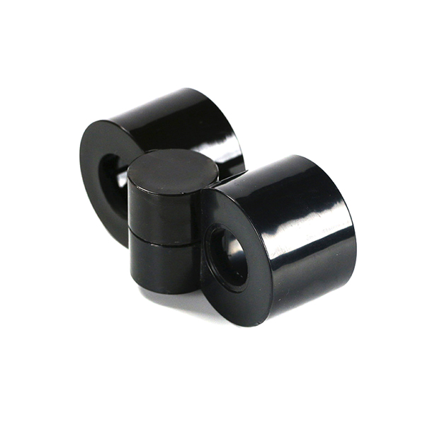 Plastic Multi Cavity Injection Moulding Pipe Screw Mould With Black Or Polish Surface