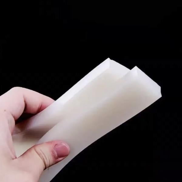 Milky White Flame Retardant Standard Silicone Rubber elastomer 8Mpa Tensile Strength