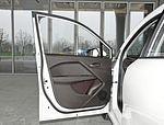 Veículo elétrico puro Geely Cao Cao 60 EV com baterias intercambiáveis e um alcance de 415 Km & 150 km / h velocidade máxima carregamento rápido